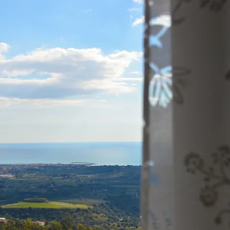 فندق مبيت وإفطار Miravalle 4*
