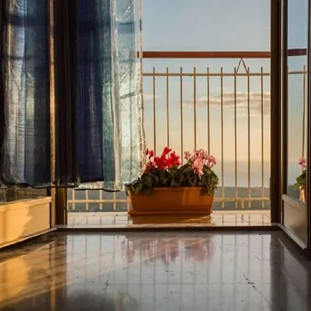 فندق مبيت وإفطار Miravalle 4*