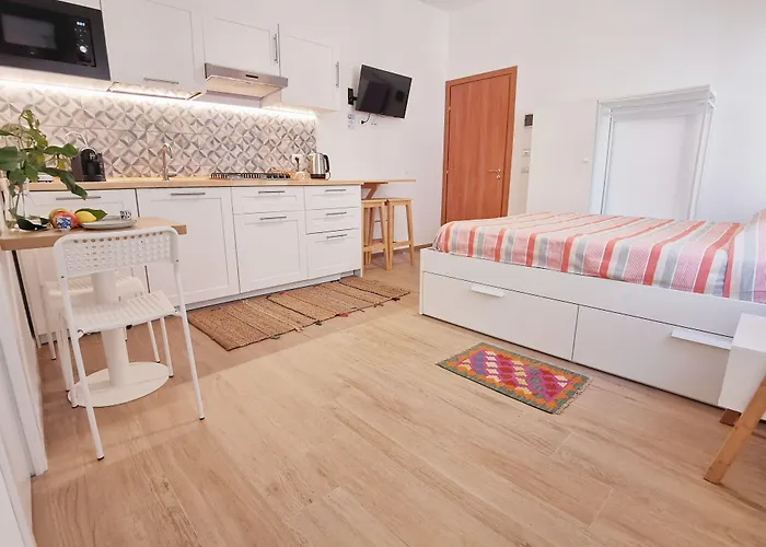 Miravalle Panzió 4*