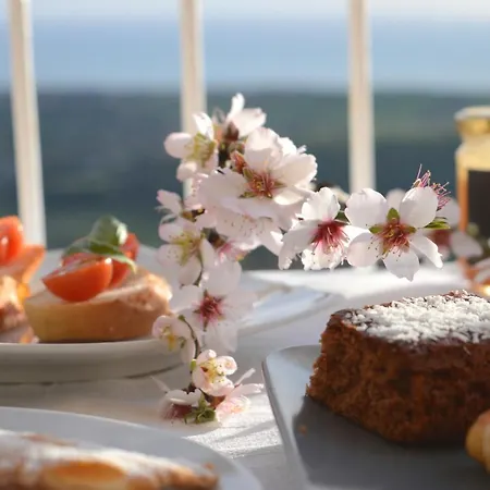 Miravalle Bed & Breakfast 3*