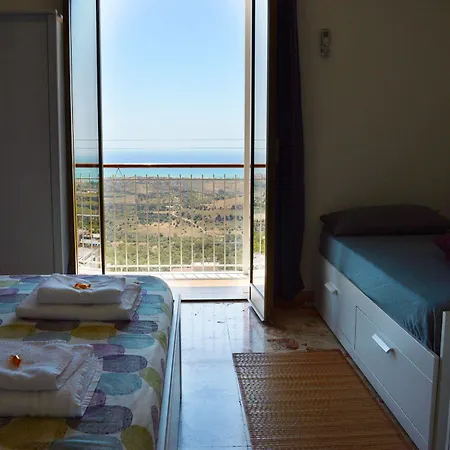 Miravalle Oda ve Kahvaltı 4*